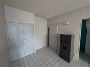 studio à la vente -   53000  LAVAL, surface 25 m2 vente studio - UBI471790457